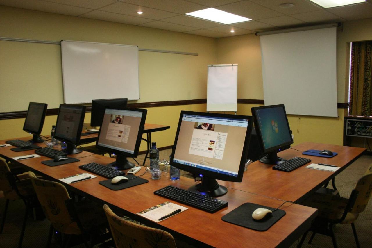 Benvenuto Hotel & Conference Centre โจฮันเนสเบิร์ก ภายนอก รูปภาพ